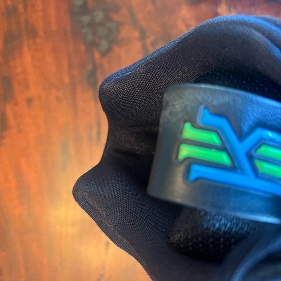 Nike Kyrie 4 Men US 12 943806-401 Dark Obsidian Blue Navy Basketball Shoes D7 - Picture 14 of 16